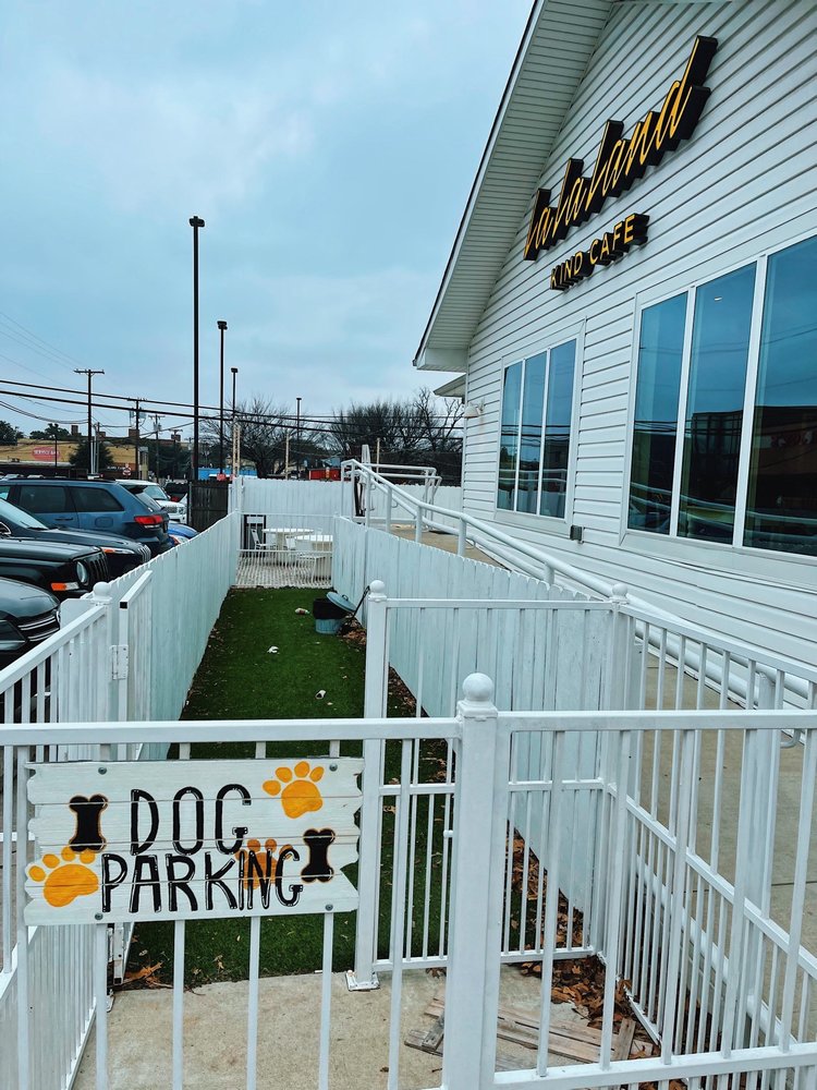 A Huge List of Dog Friendly Patios in Dallas